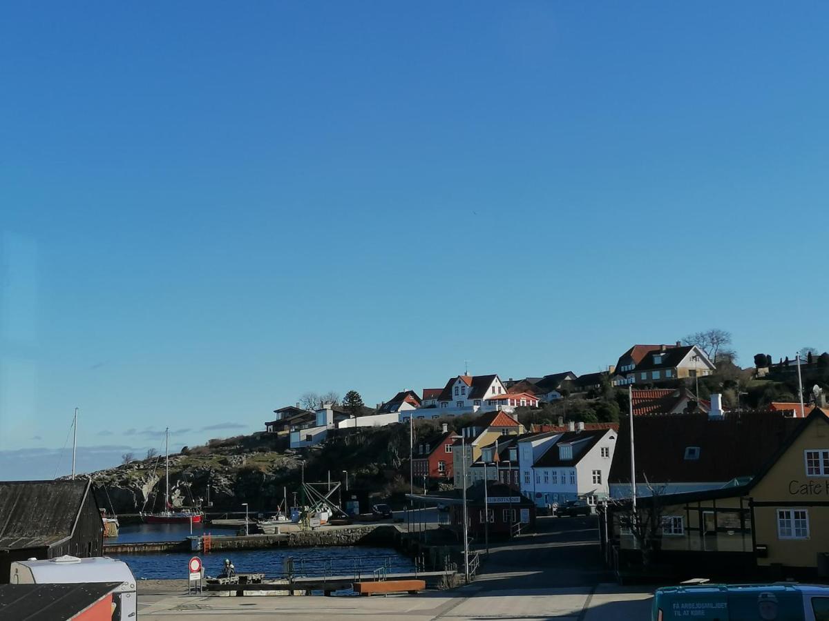 Gudhjem Hostel Exterior photo